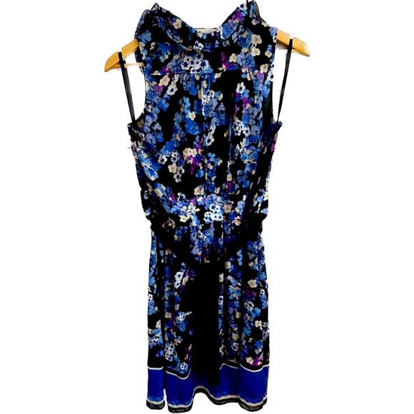 White House Black Market | Black & Blue/Purple Floral Sleeveless Dress | Size 8 - Picture 2 of 3